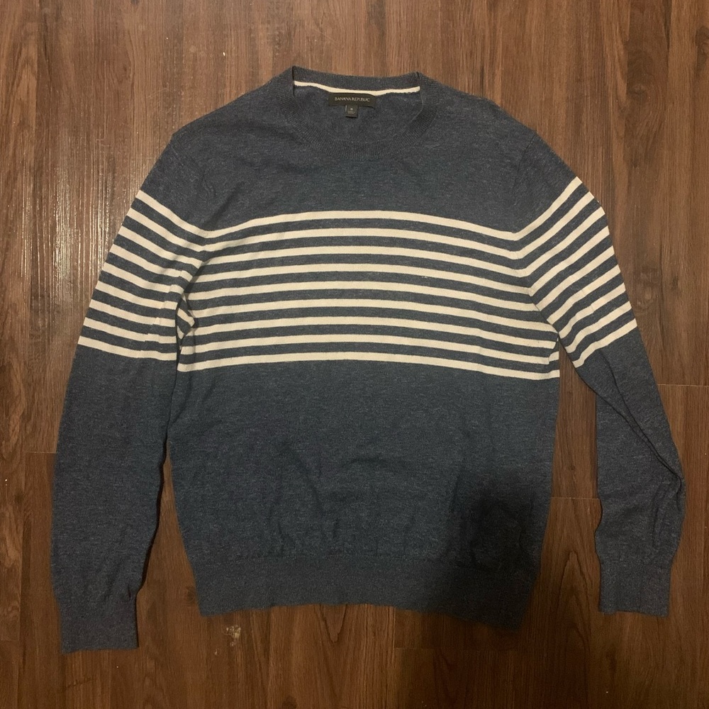 Banana Republic Men’s Striped Sweater Small